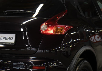 Подержанный автомобиль Nissan Juke 2013 года (20 фото)
