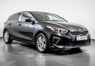 Подержанный автомобиль Kia Ceed Hatchback 2018 года (3 фото)