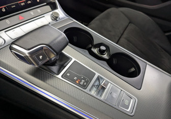 Подержанный автомобиль Audi A6 Sedan 2019 года (15 фото)