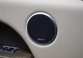 Подержанный автомобиль Land Rover Range Rover Sport 2021 года (26 фото)