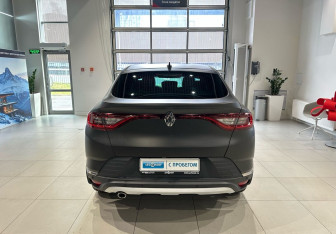 Подержанный автомобиль Renault Arkana 2021 года (5 фото)