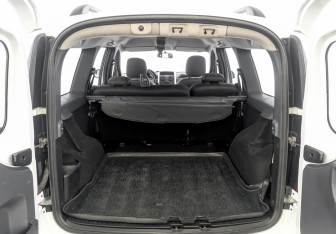 Подержанный автомобиль LADA (ВАЗ) Largus Wagon 2021 года (10 фото)