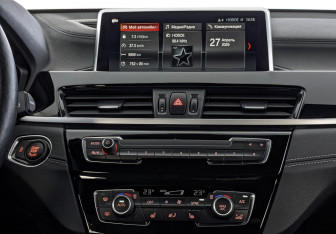 Подержанный автомобиль BMW X2 2022 года (17 фото)