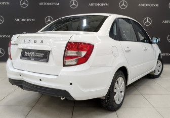 Подержанный автомобиль LADA (ВАЗ) Granta Sedan 2023 года (5 фото)