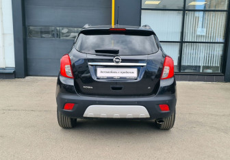Подержанный автомобиль Opel Mokka 2013 года (6 фото)