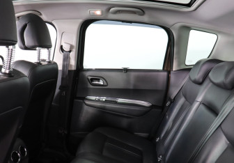 Подержанный автомобиль Peugeot 3008 2013 года (12 фото)