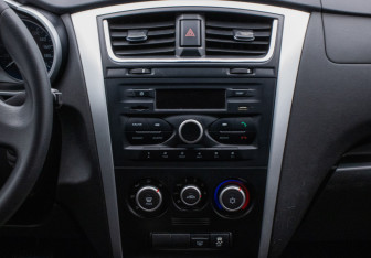 Подержанный автомобиль Datsun mi-DO 2015 года (14 фото)