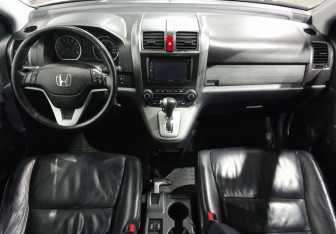 Подержанный автомобиль Honda CR-V 2008 года (9 фото)
