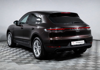 Подержанный автомобиль Porsche Macan 2019 года (7 фото)