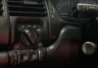 Подержанный автомобиль Opel Vectra Sedan 1997 года (14 фото)