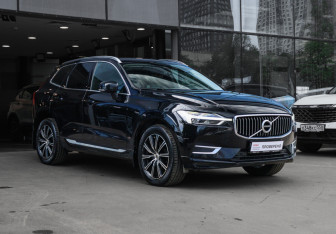 Подержанный автомобиль Volvo XC60 2019 года (3 фото)