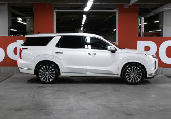 Подержанный автомобиль Hyundai Palisade 2023 года (4 фото)