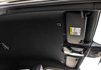 Подержанный автомобиль BMW X4 2024 года (22 фото)