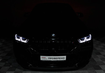 Подержанный автомобиль BMW X6 M 2020 года (19 фото)