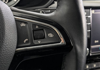 Подержанный автомобиль Skoda Superb Liftback 2016 года (29 фото)