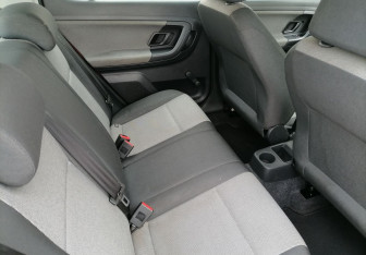 Подержанный автомобиль Skoda Fabia Hatchback 2013 года (10 фото)