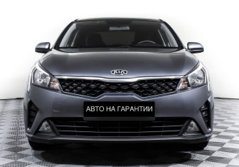Подержанный автомобиль Kia Rio Sedan 2020 года (2 фото)