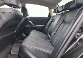 Подержанный автомобиль Nissan Teana 2013 года (11 фото)