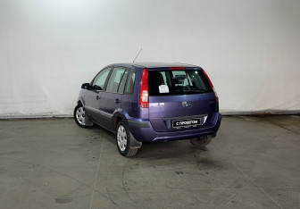 Подержанный автомобиль Ford Fusion 2007 года (6 фото)