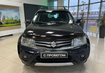 Подержанный автомобиль Suzuki Grand Vitara 2013 года (2 фото)