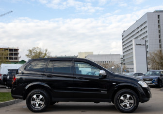 Подержанный автомобиль SsangYong Kyron 2012 года (3 фото)
