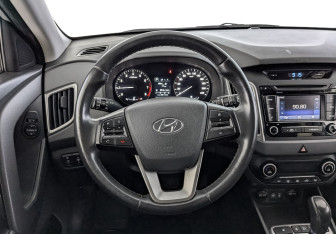 Подержанный автомобиль Hyundai Creta 2016 года (22 фото)