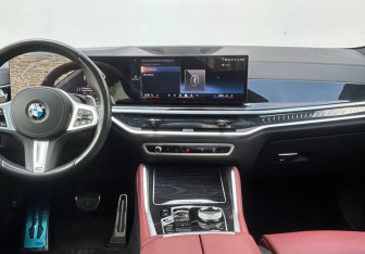 Подержанный автомобиль BMW X6 2023 года (9 фото)