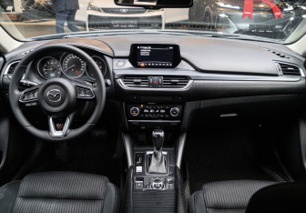 Подержанный автомобиль Mazda 6 Sedan 2017 года (9 фото)