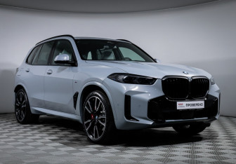 Подержанный автомобиль BMW X5 2025 года (3 фото)