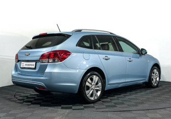 Подержанный автомобиль Chevrolet Cruze Wagon 2013 года (5 фото)