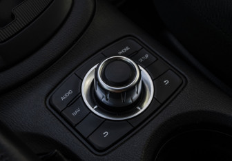 Подержанный автомобиль Mazda CX-5 2012 года (16 фото)