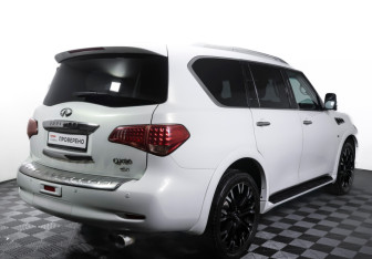 Подержанный автомобиль Infiniti QX80 2014 года (5 фото)