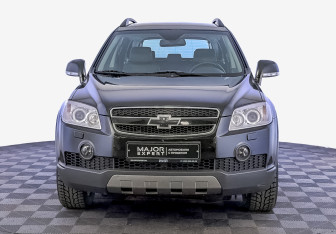 Подержанный автомобиль Chevrolet Captiva 2011 года (2 фото)