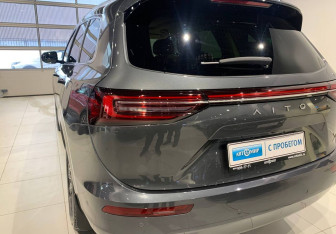 Подержанный автомобиль AITO M7 2023 года (8 фото)