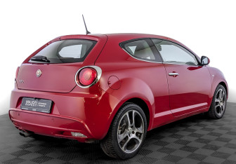 Подержанный автомобиль Alfa Romeo MiTo 2014 года (5 фото)