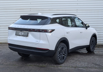 Новый Omoda C7 2025 (2 фото)