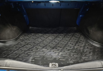 Подержанный автомобиль Renault Logan Sedan 2016 года (9 фото)