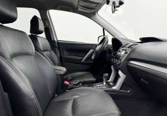 Подержанный автомобиль Subaru Forester Suv 2014 года (10 фото)