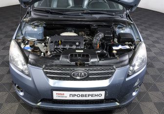 Подержанный автомобиль Kia Ceed Hatchback 2008 года (9 фото)