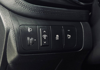 Подержанный автомобиль Kia Optima Sedan 2011 года (12 фото)