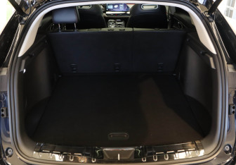 Подержанный автомобиль Changan UNI-K 2023 года (29 фото)