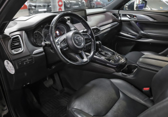 Подержанный автомобиль Mazda CX-9 2018 года (17 фото)