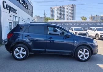 Подержанный автомобиль Nissan Qashqai 2009 года (4 фото)