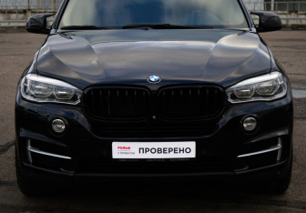 Подержанный автомобиль BMW X5 2013 года (29 фото)