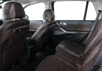 Новый BMW X5 2025 (14 фото)