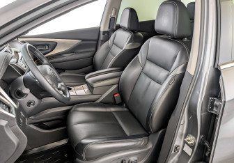 Подержанный автомобиль Nissan Murano Suv 2022 года (21 фото)