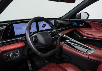 Подержанный автомобиль Exeed RX 2023 года (9 фото)