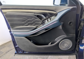 Подержанный автомобиль Voyah Free 2023 года (19 фото)