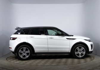 Подержанный автомобиль Land Rover Range Rover Evoque 2017 года (4 фото)