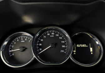 Подержанный автомобиль Nissan Terrano 2021 года (13 фото)